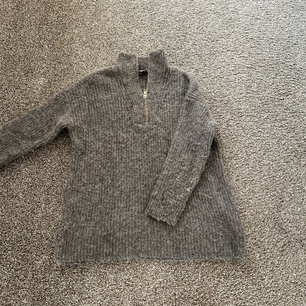Express Women's Gray Zip-Up Sweater